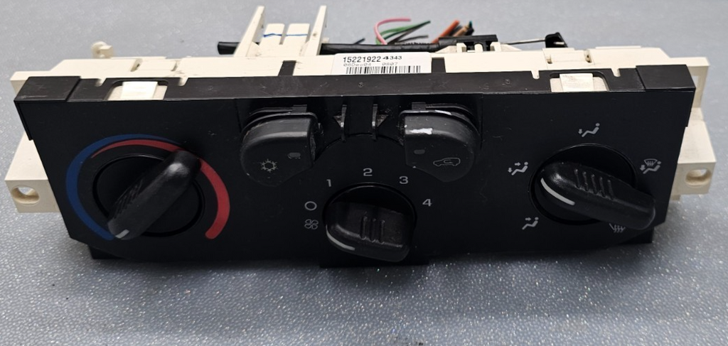 🔥04-12 Colorado Canyon Dash AC Heater Temperature Climate Control Conditioner