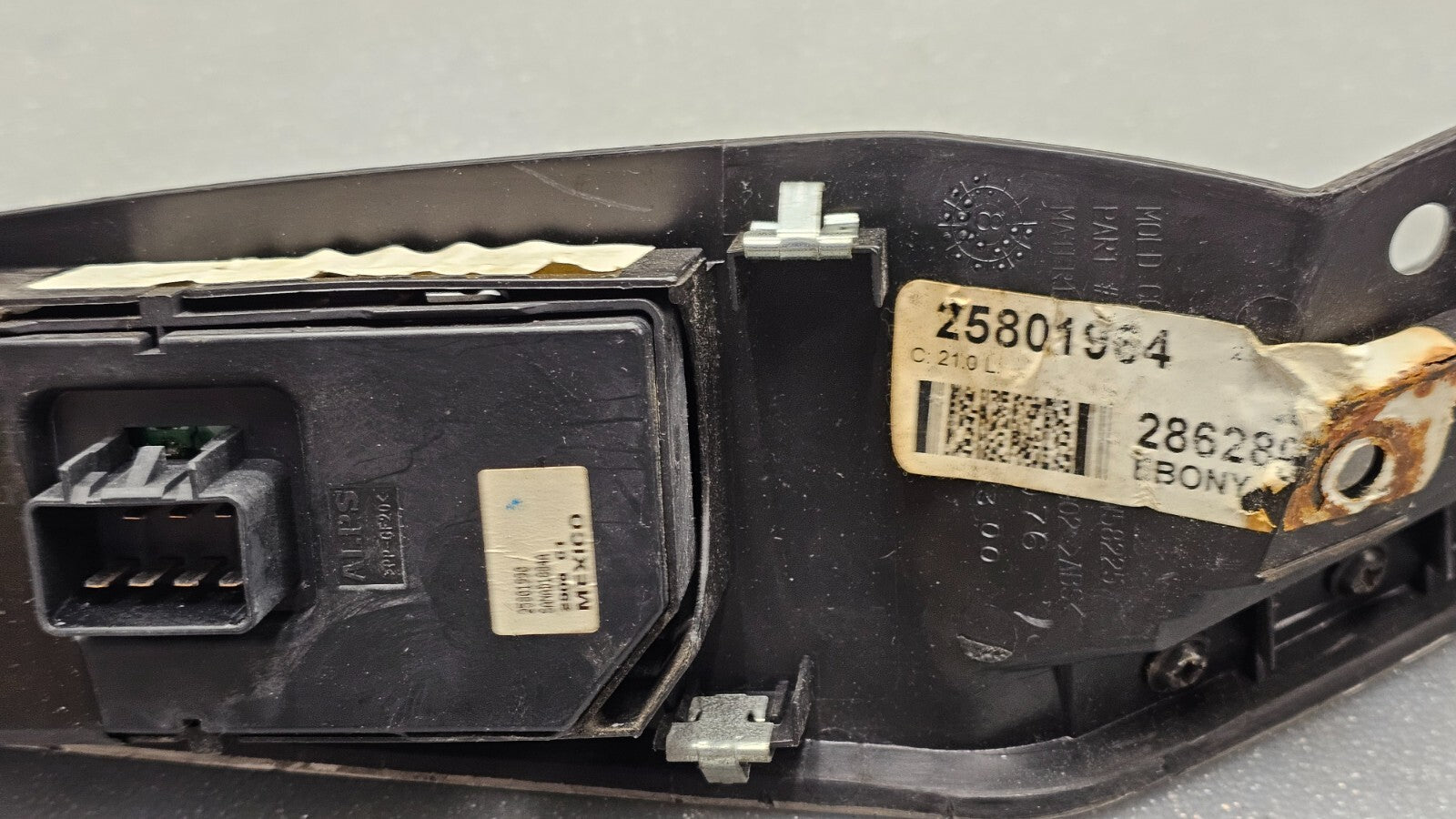 🔥05-08 Pontiac G6 Left Driver Master Power Door Window Switch Assembly SILVER