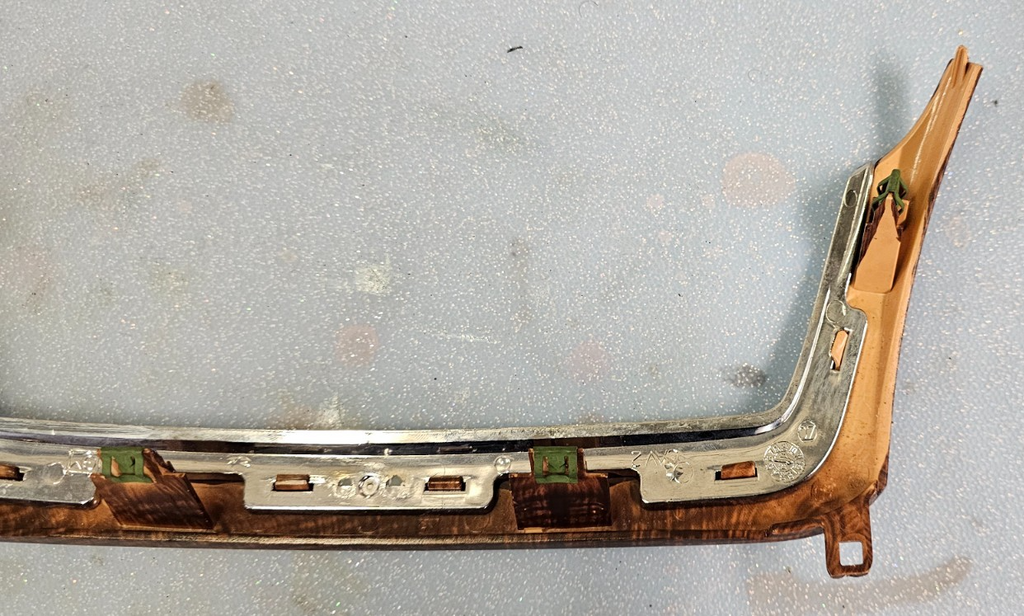 🔥08-12 Chevy MALIBU Center Dash Radio Bezel Panel UPPER A/C Vent Trim Woodgrain