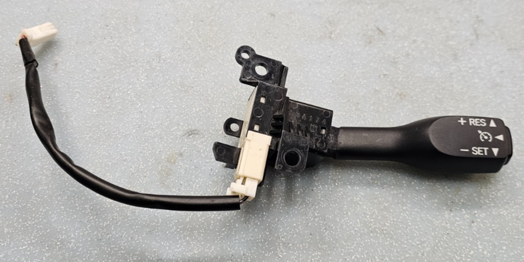 🔥04-22 RAV4 Prius Corolla 4Runner Steering Wheel Cruise Control Switch Black