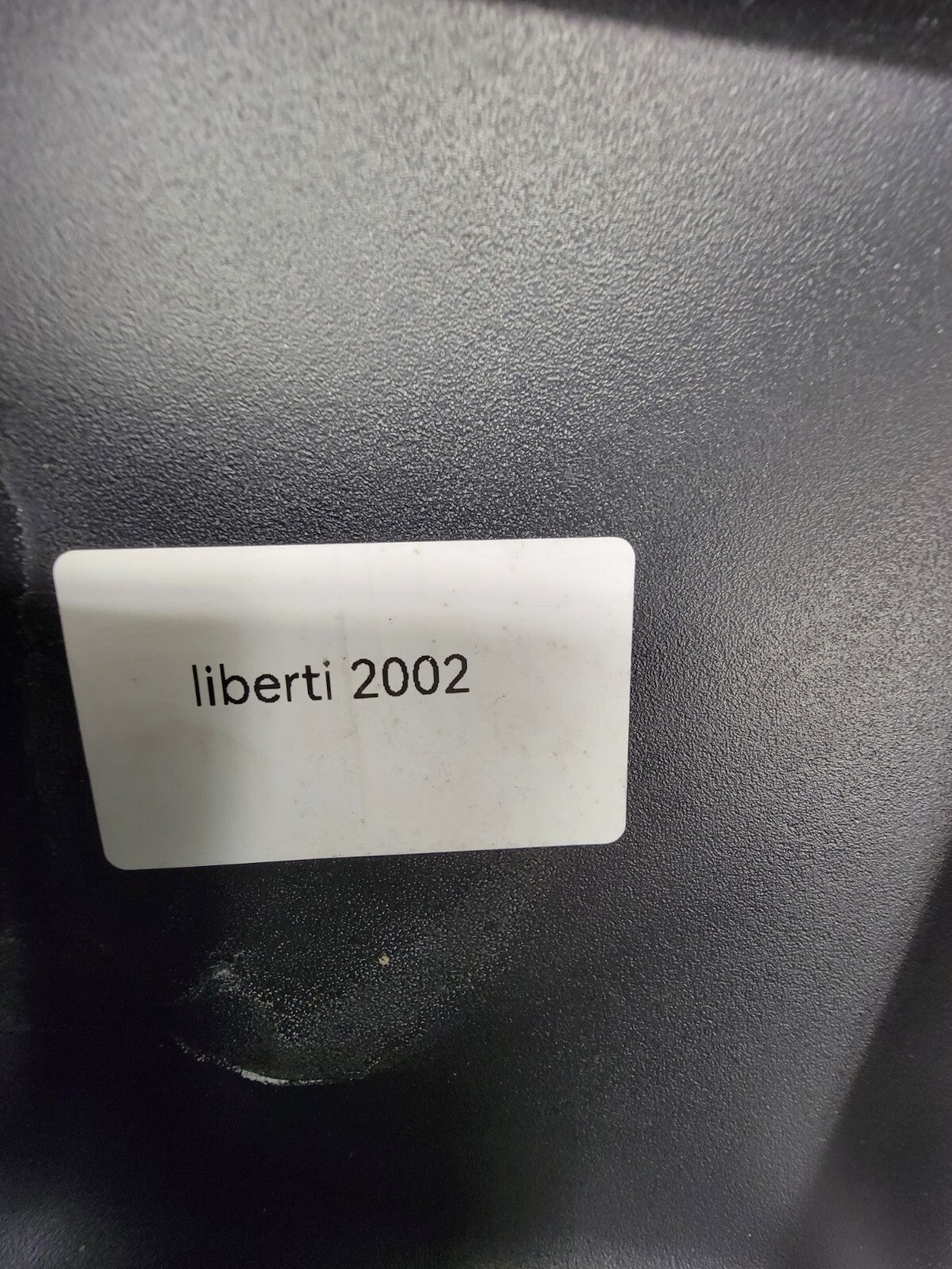 🔥2002-2007 Jeep Liberty Center Console Arm Rest Lid Black OEM