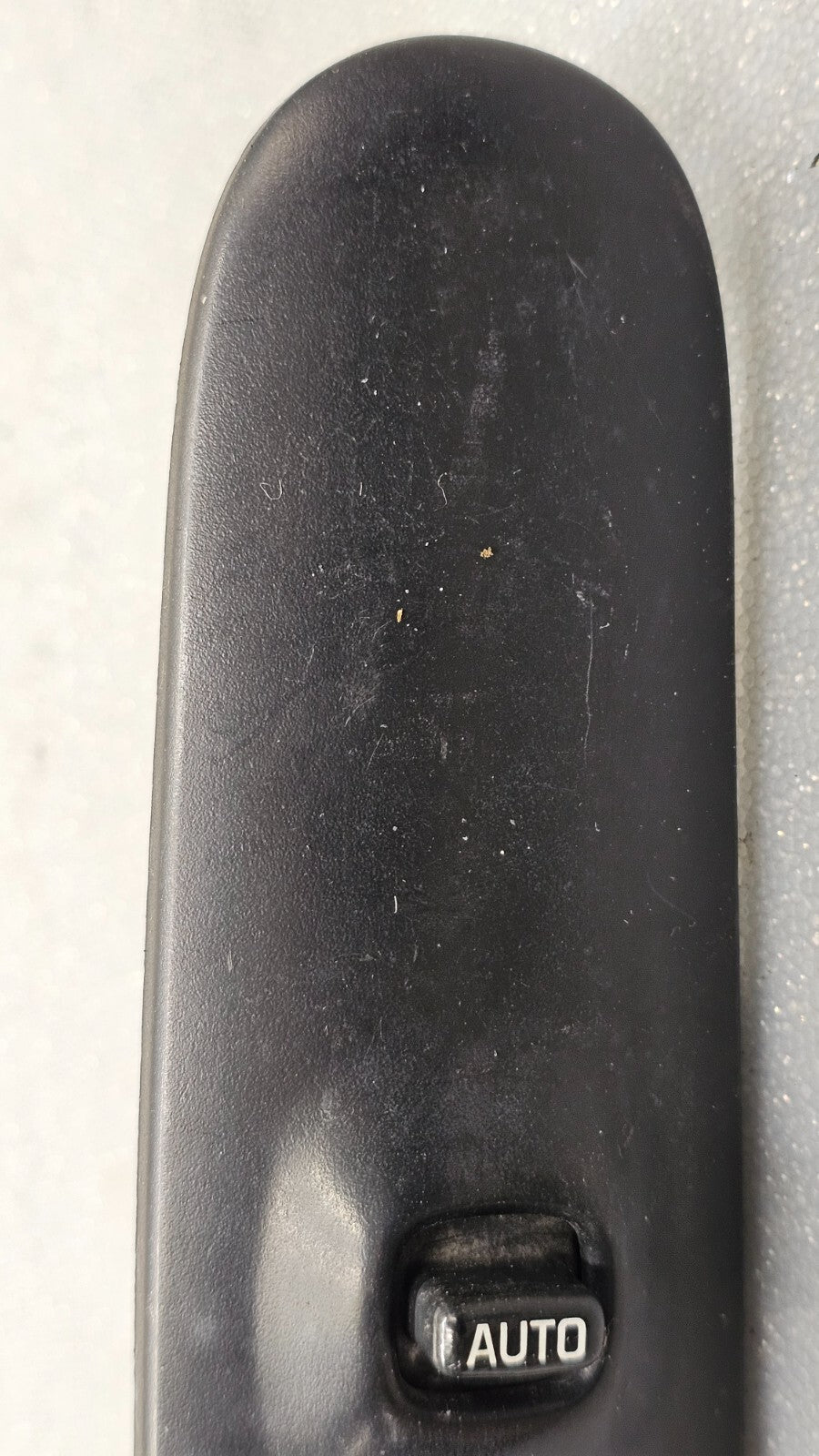 🔥00-05 Buick Lesabre Right Passenger Power Window Switch Trim Assembly Black