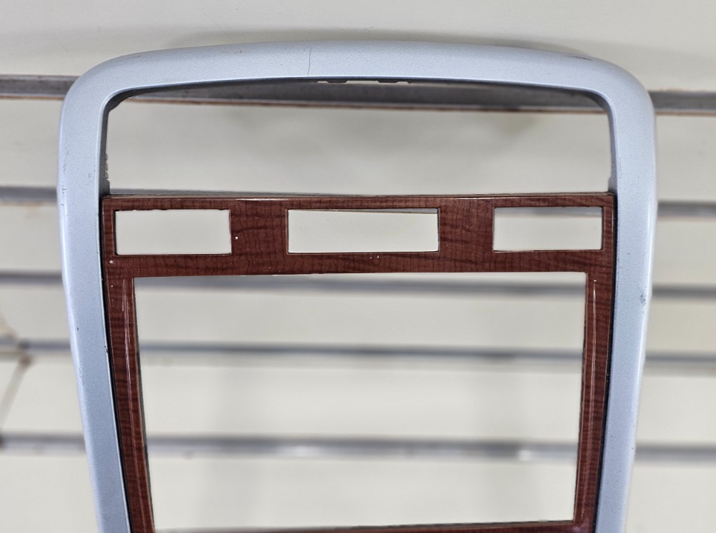 🔥07-09 Equinox Center Dash Radio Climate Surround Bezel Trim SILVER/WOOD B43