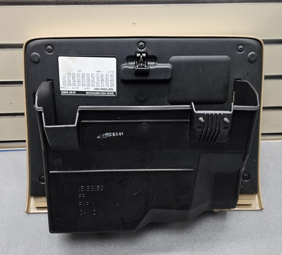 02-05 trailblazer Envoy Rainier Dash Glove Box Storage Compartment Assembly Tan