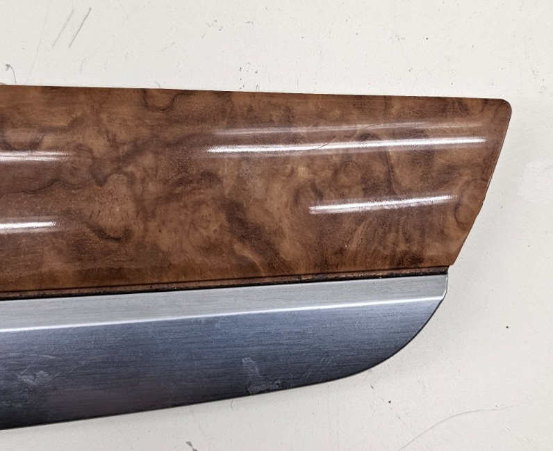 🔥08-12 BUICK ENCLAVE Center Dash Clock Instrument Panel Trim Woodgrain Silver