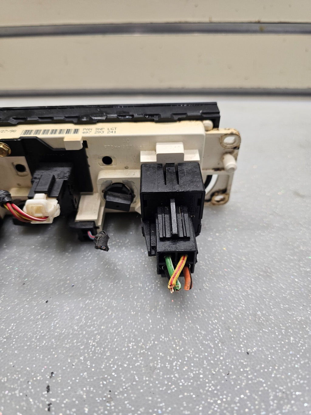 97-03 Ford F150 F250 Expedition Heater A/C Climate Control Panel Dash Unit Temp