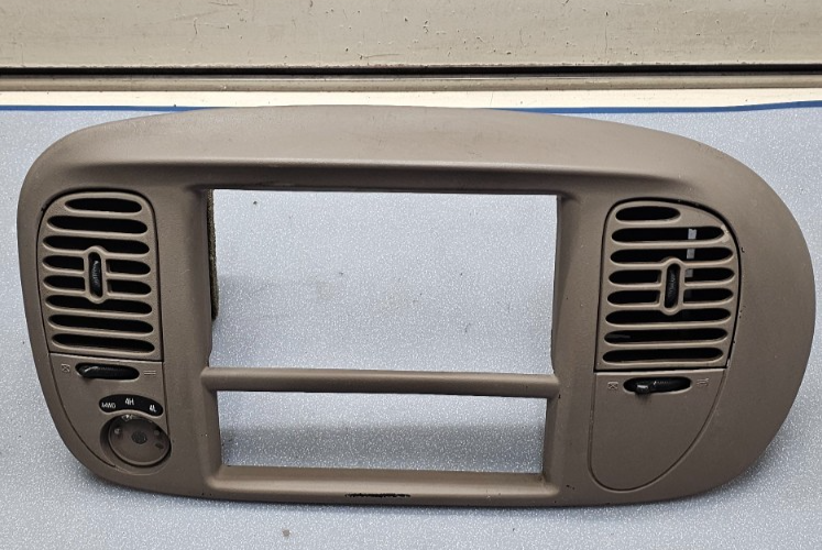 🔥97-03 Ford F150 Center Dash Radio Stereo Climate BEZEL Trim Panel Line Tan B1