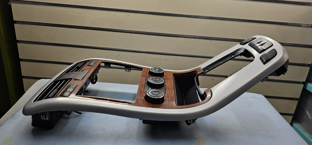 🔥07-09 Equinox Center Dash Radio Climate Surround Bezel Trim SILVER/WOOD B43