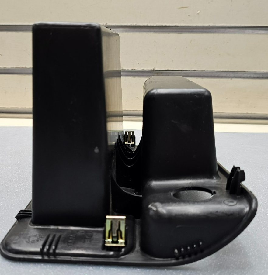 🔥03-06 SILVERADO SIERRA CENTER CONSOLE STORAGE BEZEL ASH TRAY ASSEMBLY BLACK
