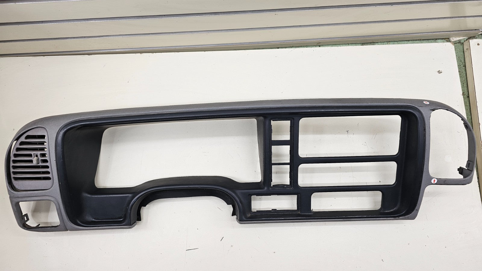 🔥95-99 CHEVY GMC TRUCK SILVERADO CK Instrument Cluster Dash Bezel Gray/Black C3