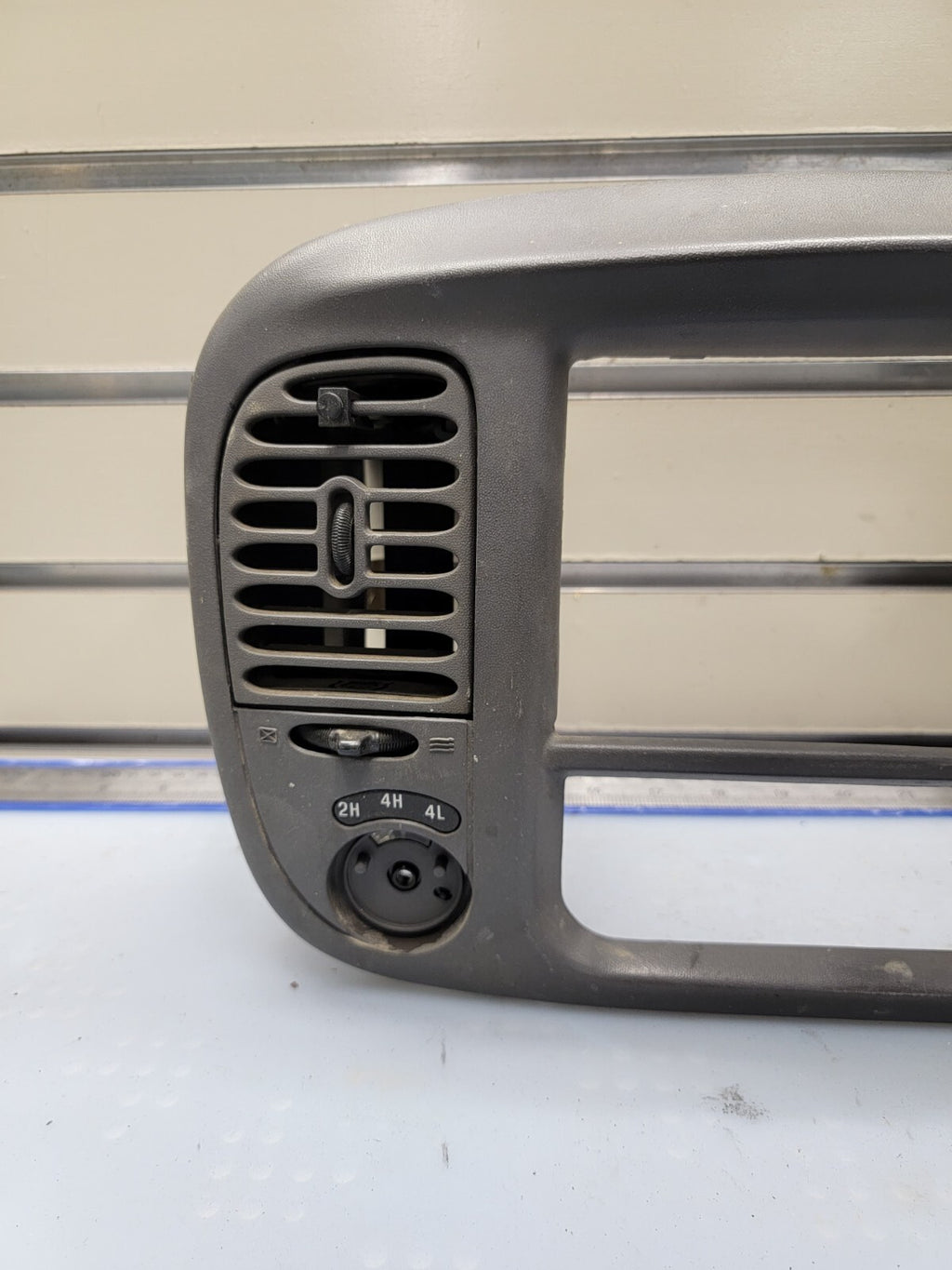 🔥97-03 Ford F150 Center Dash Radio Climate Trim BEZEL Panel AIRBG Line GRAY