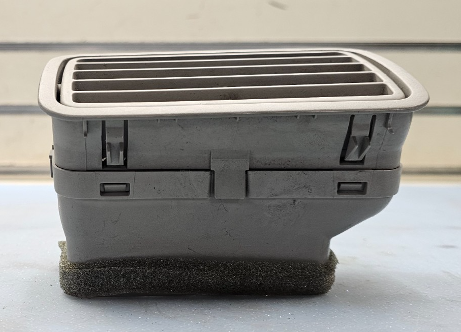 🔥05-09 BUICK LACROSSE DASH RIGHT SIDE AC AIR VENT HEATER CONDITIONING LT TAN