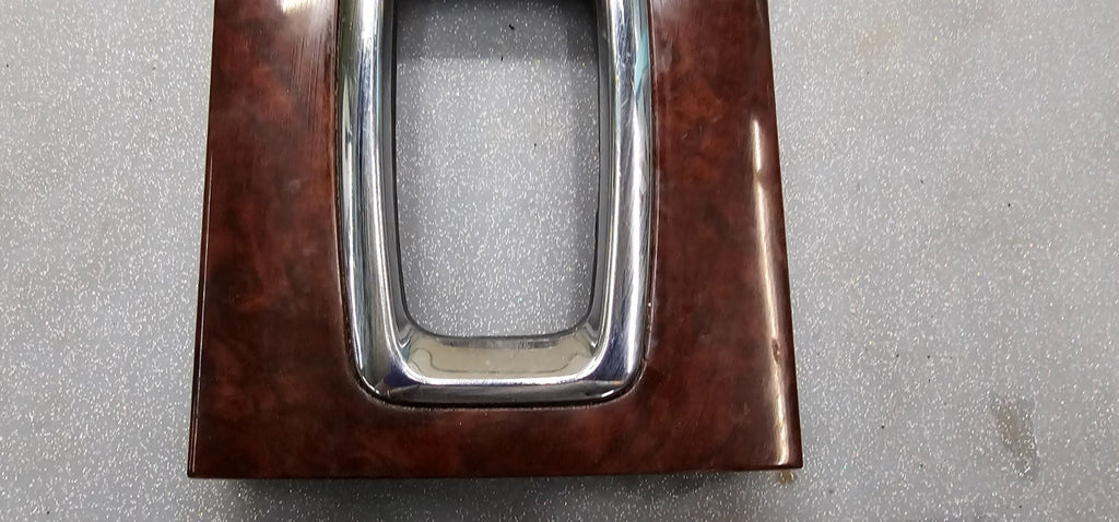 🔥06-11 Cadillac DTS Center Console Bin Selector Gear Shifter Trim Bezel Wood