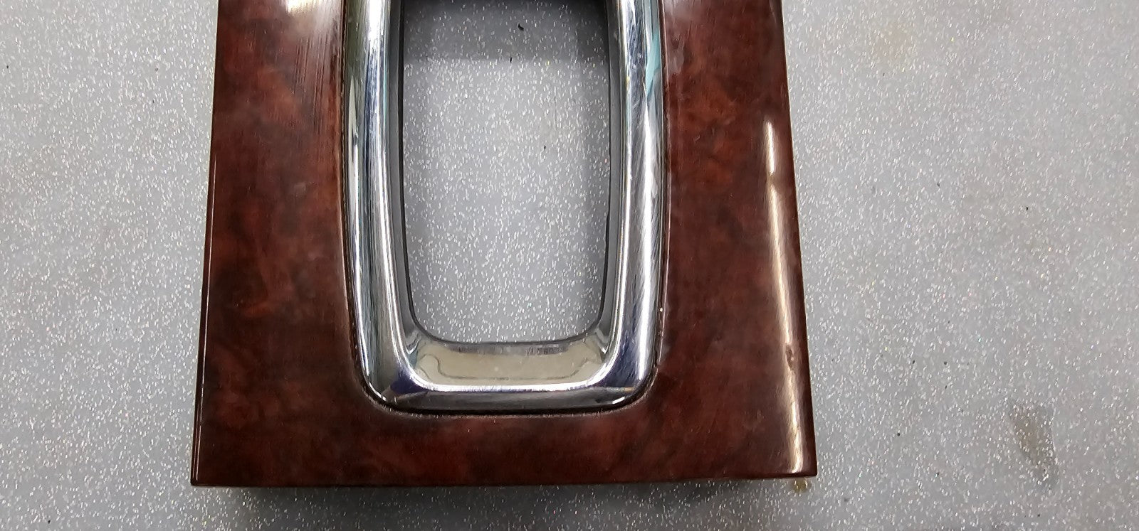🔥06-11 Cadillac DTS Center Console Bin Selector Gear Shifter Trim Bezel Wood