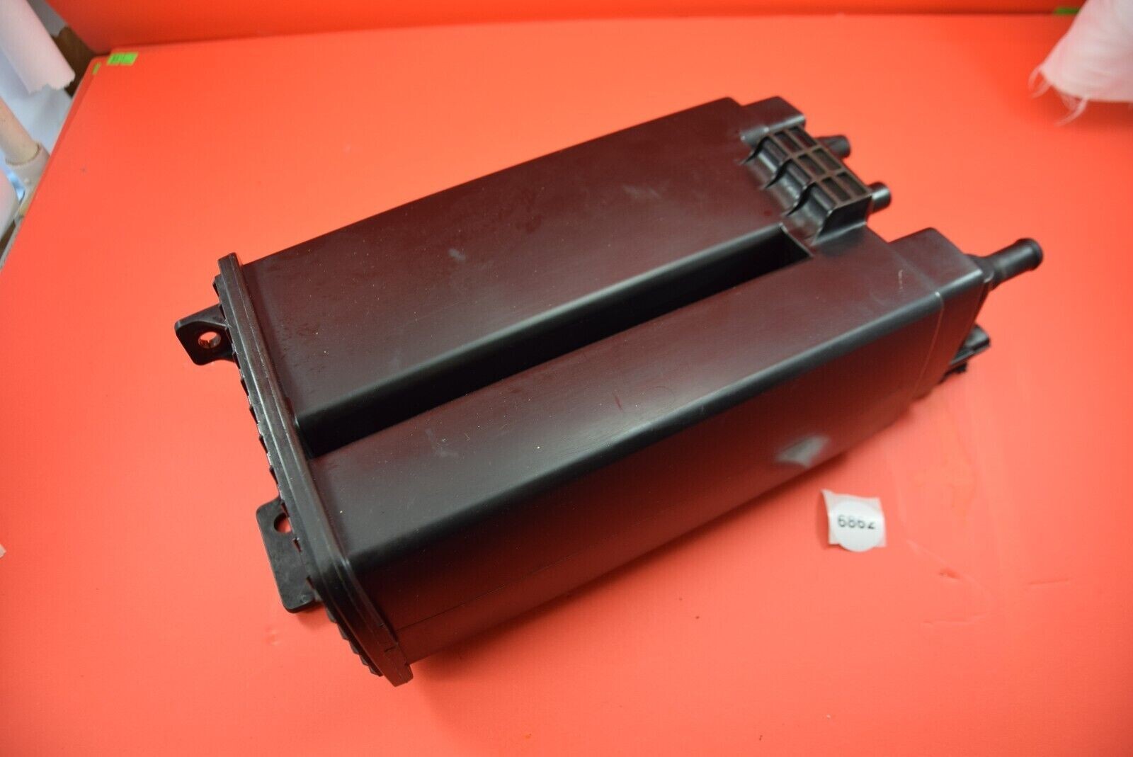 04-08 Nissan Titan Armada Evaporation Charcoal Vapor Emission Canister Assembly