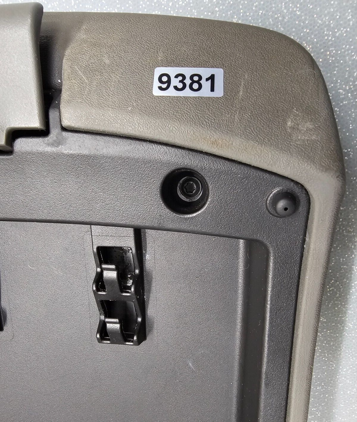 🔥05-14 Frontier Xterra Center Console Door Lid Armrest Top Pad Storage Black