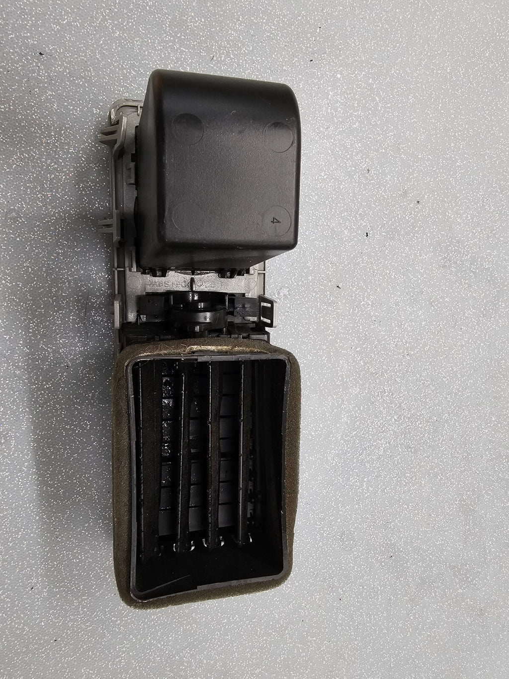 🔥09-12 DODGE RAM A/C DASH LEFT SIDE AIR VENT OUTLET HEADLIGHT SWITCH BEZEL OEM