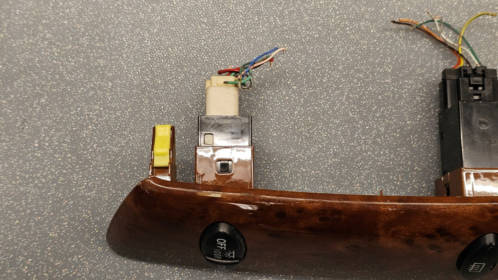 🔥04-10 Toyota Sienna Dash Hazard Defrost Light Door Switch Trim Bezel Wood