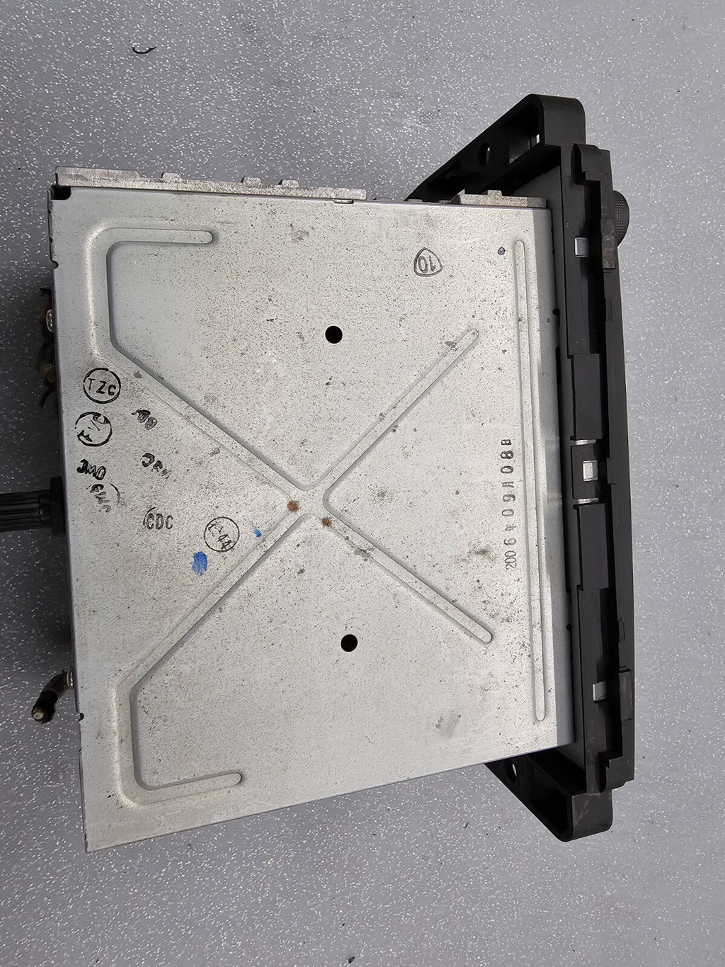 🔥06-08 Chevy Monte Carlo Impala AMFM CD Aux mp3 Input Radio U1C  15850677