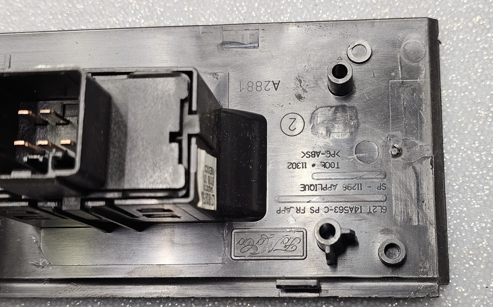 🔥08-10 FORD EXPLORER PASSENGER FRONT WINDOW CONTROL OEM