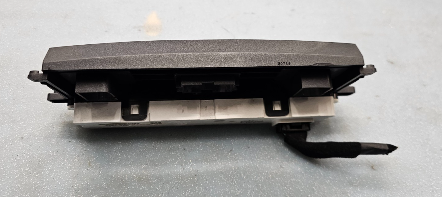 🔥06-09 KIA SORENTO DASH DIGITAL CLOCK TIME DISPLAY ASSY BLACK OEM