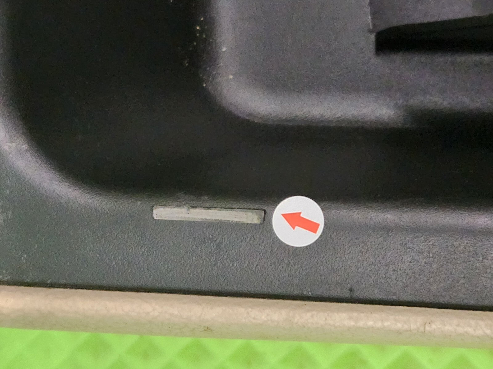 2007-2014 Ford Expedition Center Console Cover Armrest Lid LIGHT GRAY OEM