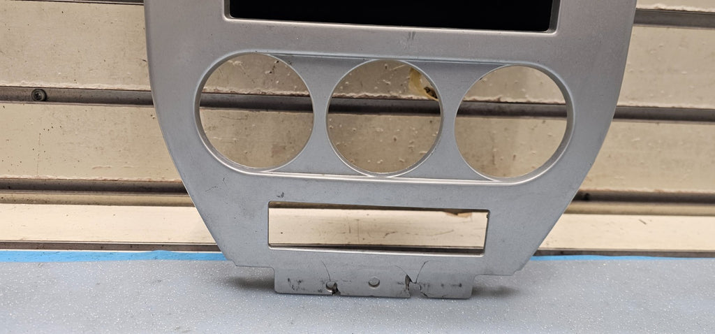 🔥07-09 Dodge CALIBER Dash Radio Center BEZEL Climate Dash Trim Vents Silver B15
