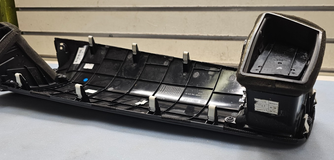 🔥11-16 KIA SPORTAGE LEFT DASHBOARD TRIM WITH AIR VENTS BLACK OEM