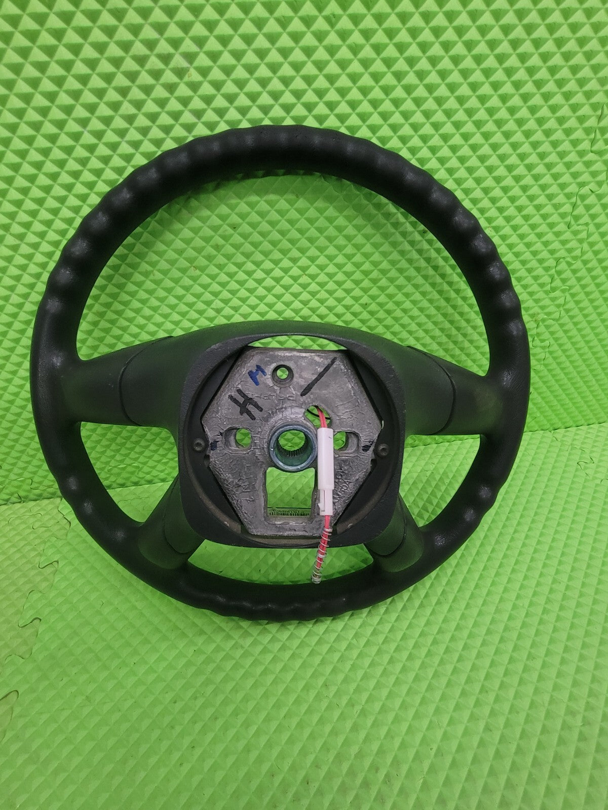 🔥03-06 SILVERADO SIERRA YUKON TAHOE SUBURBAN STEERING WHEEL LEATHER BLACK