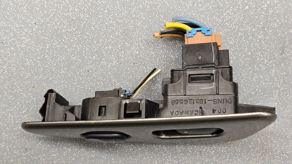 🔥04-07 Chevy Malibu Front Right Passenger Power Window Door Switch Lock Gray