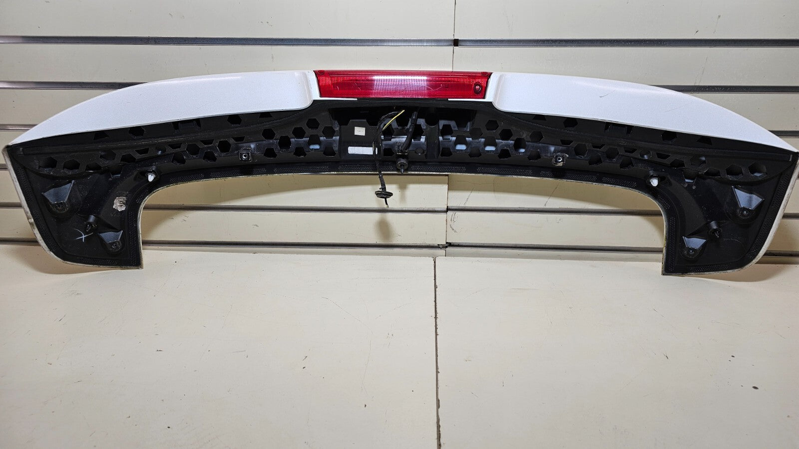 11-18 Focus MK3 Rear Tail Lift Gate Trunk Upper Third Brake Light Spoiler White