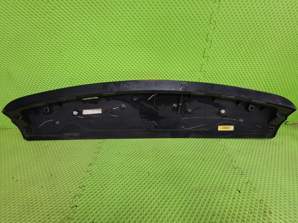 11-20 Dodge Grand Caravan Rear Upper Hatch Spoiler Wing Mount Break Light Black