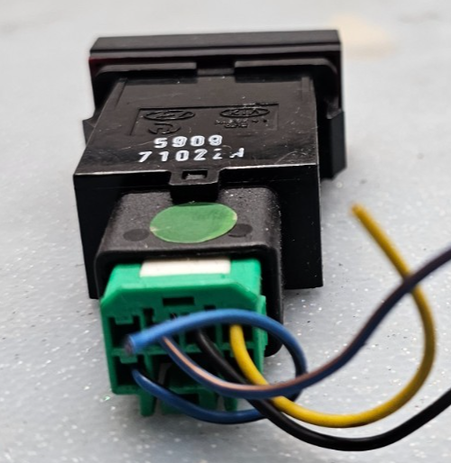 🔥04-09 Kia Cerato/Spectra Hazard Warning light switch Black OEM