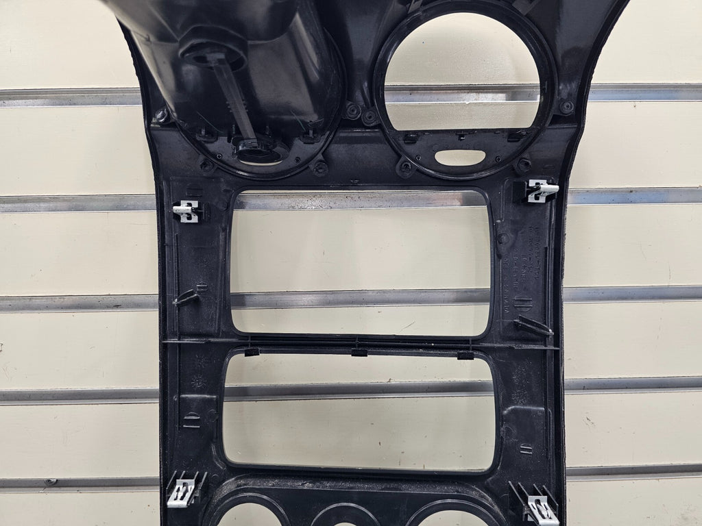 🔥03-08 ENVOY XL FRONT RADIO DASH SURROUND BEZEL TRIM PANEL CLIMATE BLACK