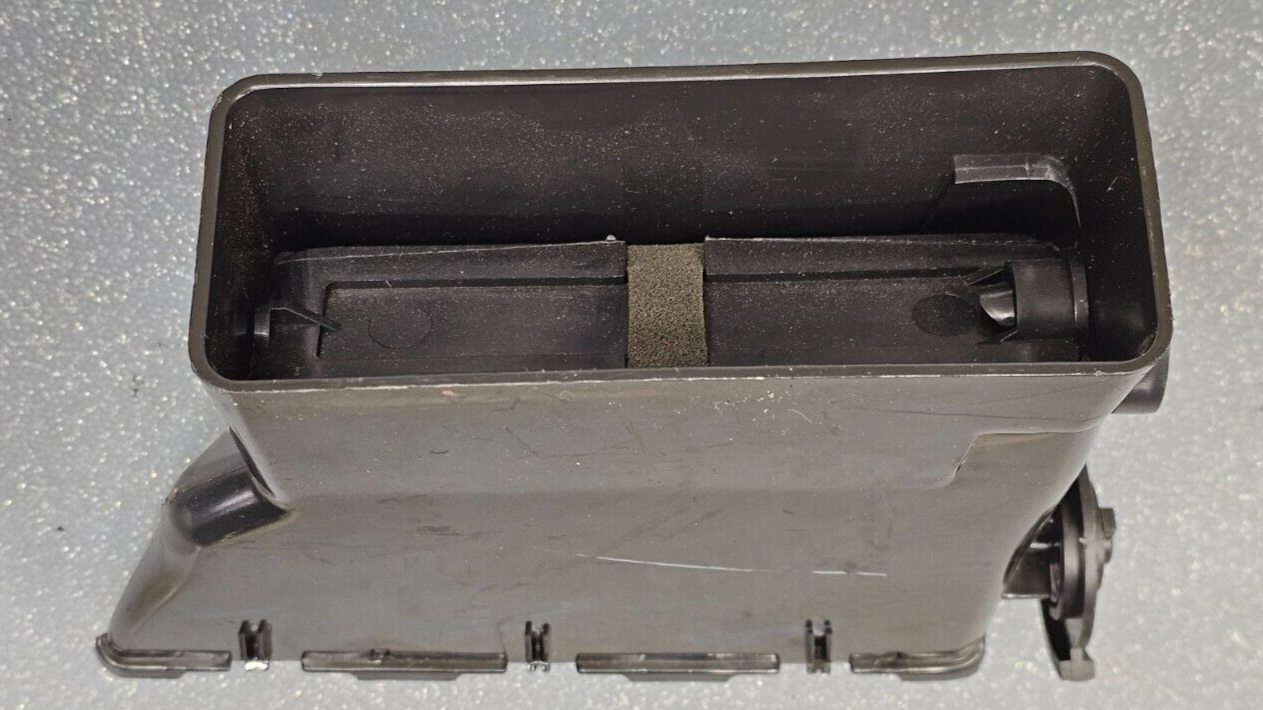 04-08 CHRYSLER PACIFICA DASH RIGHT PASSENGER AIR VENT HEATER CONDITIONING PANEL