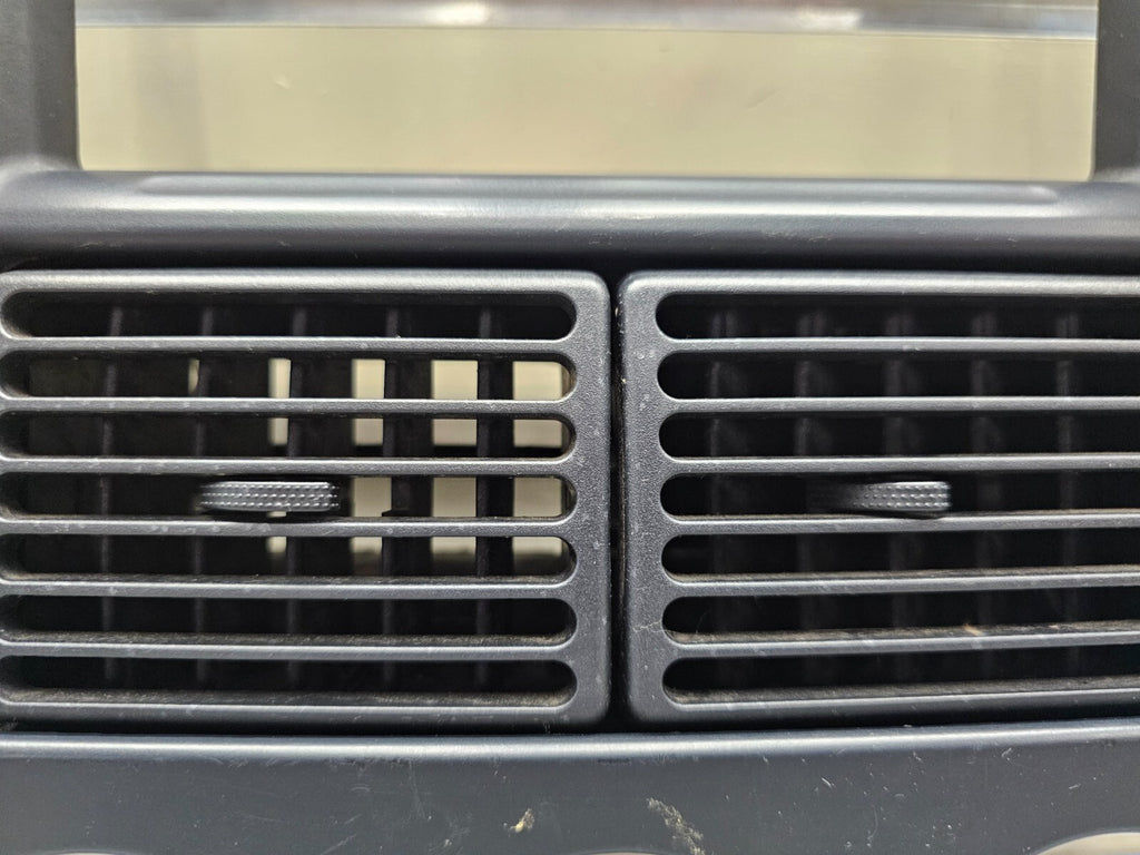 🔥02-05 EXPLORER MOUNTAINEER DASH RADIO CLIMATE TEMPERATURE CONTROL BEZEL BLACK
