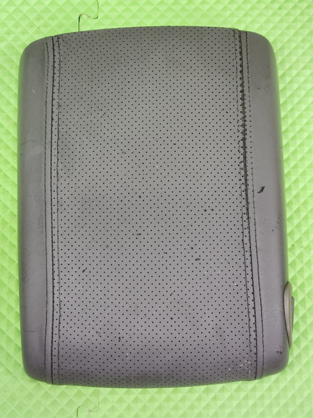 🔥02-06 Cadillac ESCALADE YUKON Center Console Armrest Storage LEATHER GRAY
