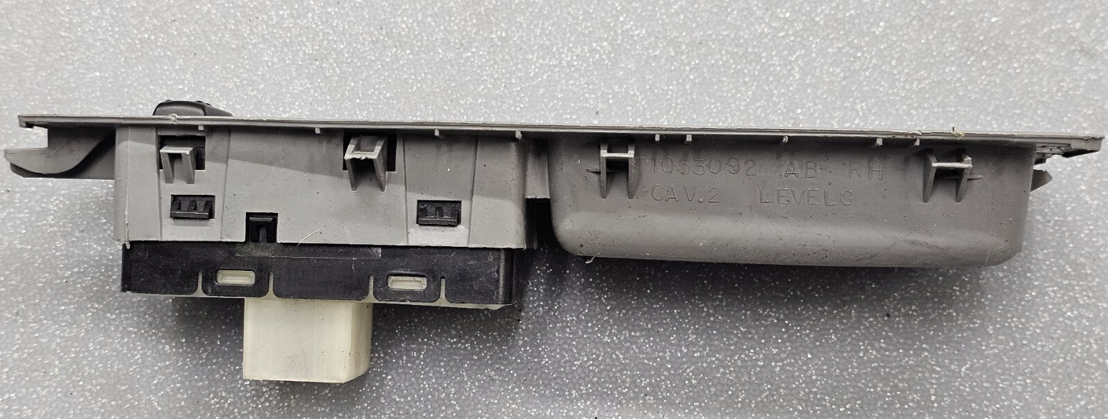 07-11 Charger Dakota Chrysler 200 300 Right Passenger Power Window Switch Gray