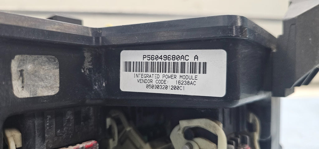 🔥02-05 DODGE RAM INTEGRATED POWER DISTRIBUTION MODULE FUSE BOX OEM