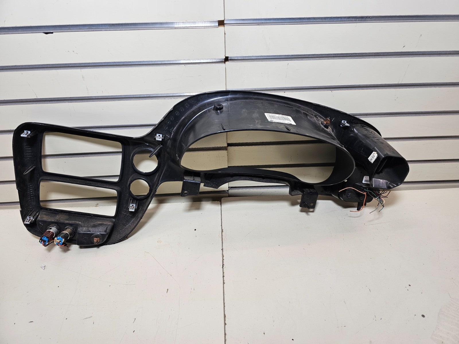 02-09 Trailblazer Dash Instrument Cluster Speedometer Bezel Trim Panel Black C10