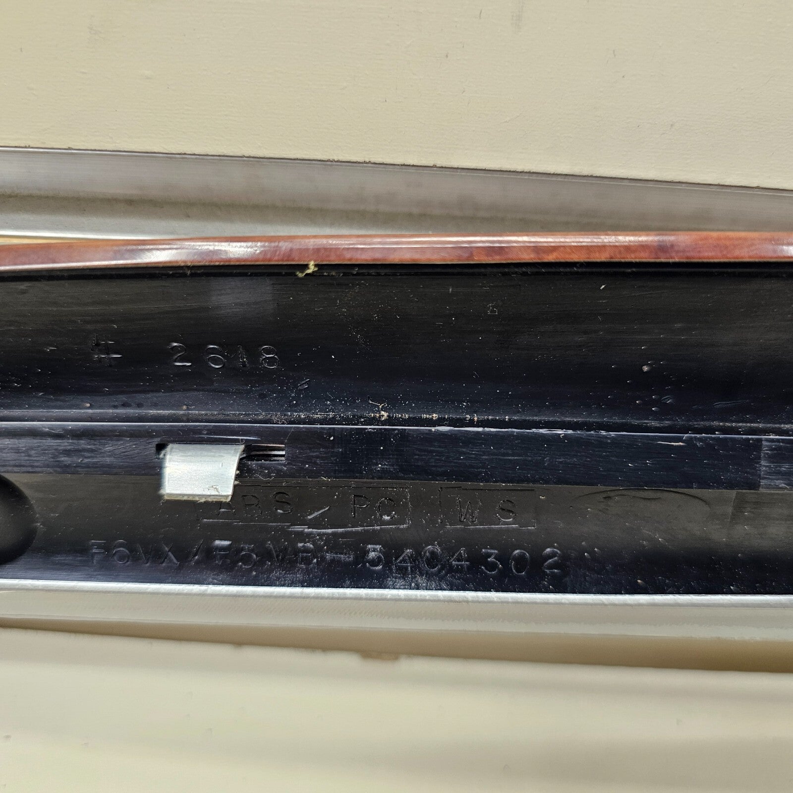 95-97 Lincoln Town Car DASH AC Heater Climate Control Bezel Trim Panel WOOD/GRAY
