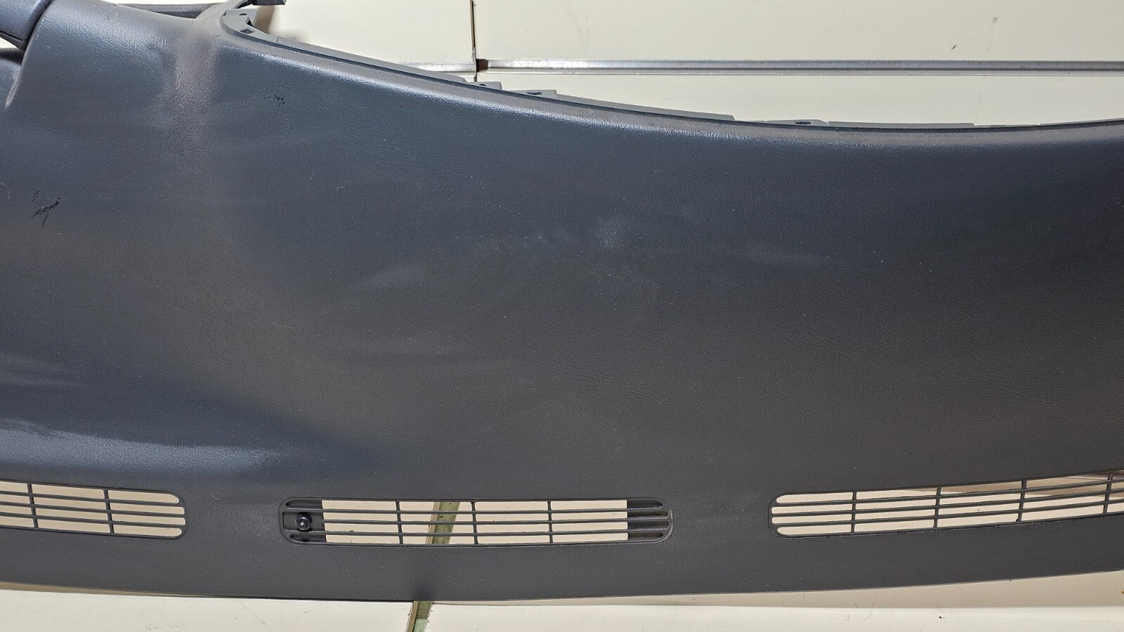 🔥99-06 SILVERADO SIERRA TAHOE Upper Cap Cover Top Dashboard Pad GRAPHITE DP1