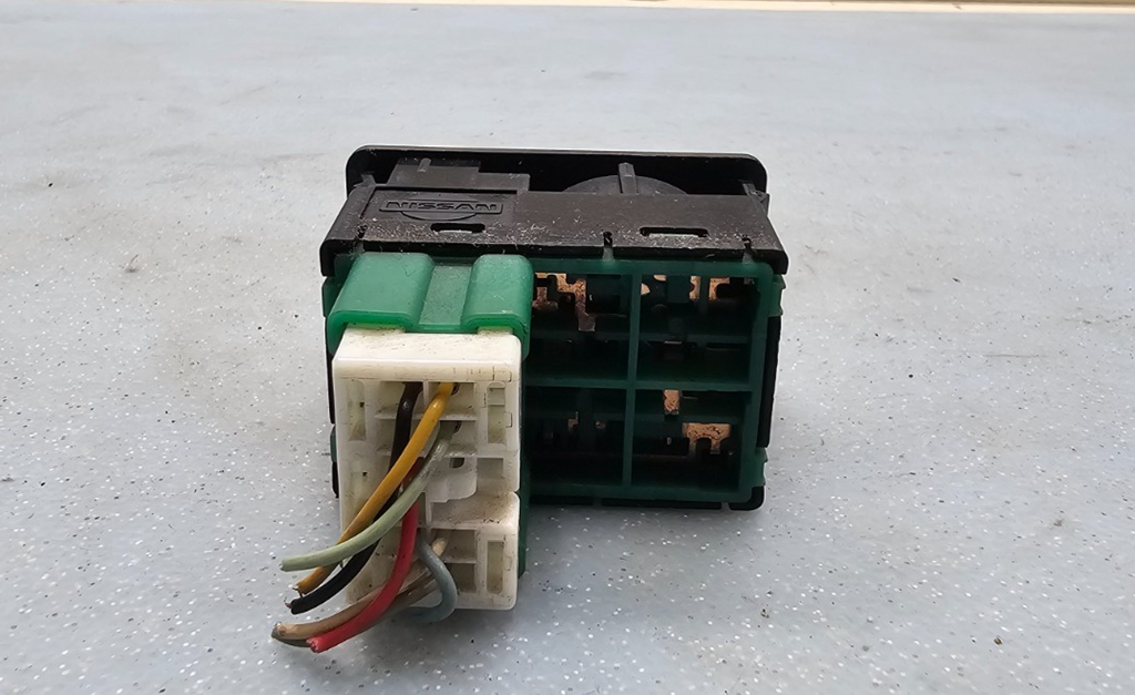🔥02-03 Maxima 00-04 Pathfinder 08-15 ROGUE  Power Mirror Switch BLACK