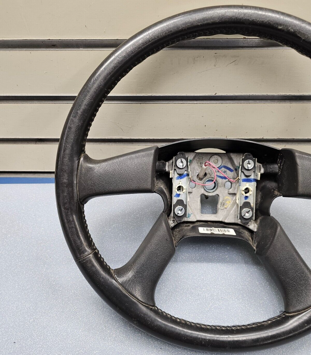 🔥03-06 Chevy Tahoe Yukon Escalade Left Driver Steering Wheel Column Cover BLACK