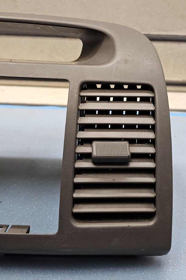 🔥02-06 Toyota CAMRY Dash RADIO BEZEL Center Air Vents CLOCK Trim TAN B25