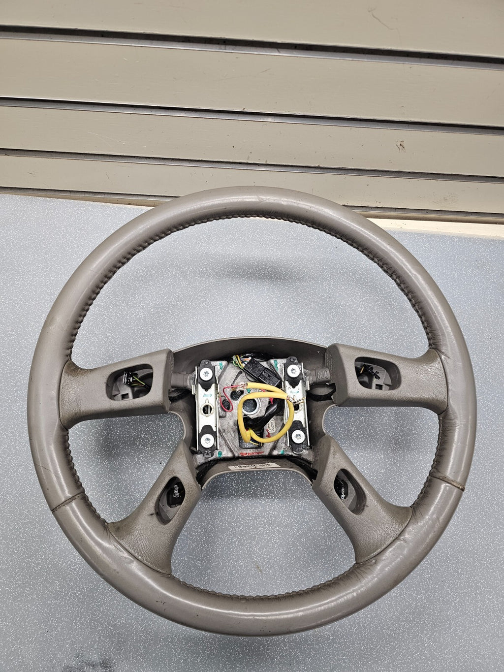 03-06 Chevy Tahoe Suburban GMC Yukon CADILLAC Escalade Steering Wheel Column TAN