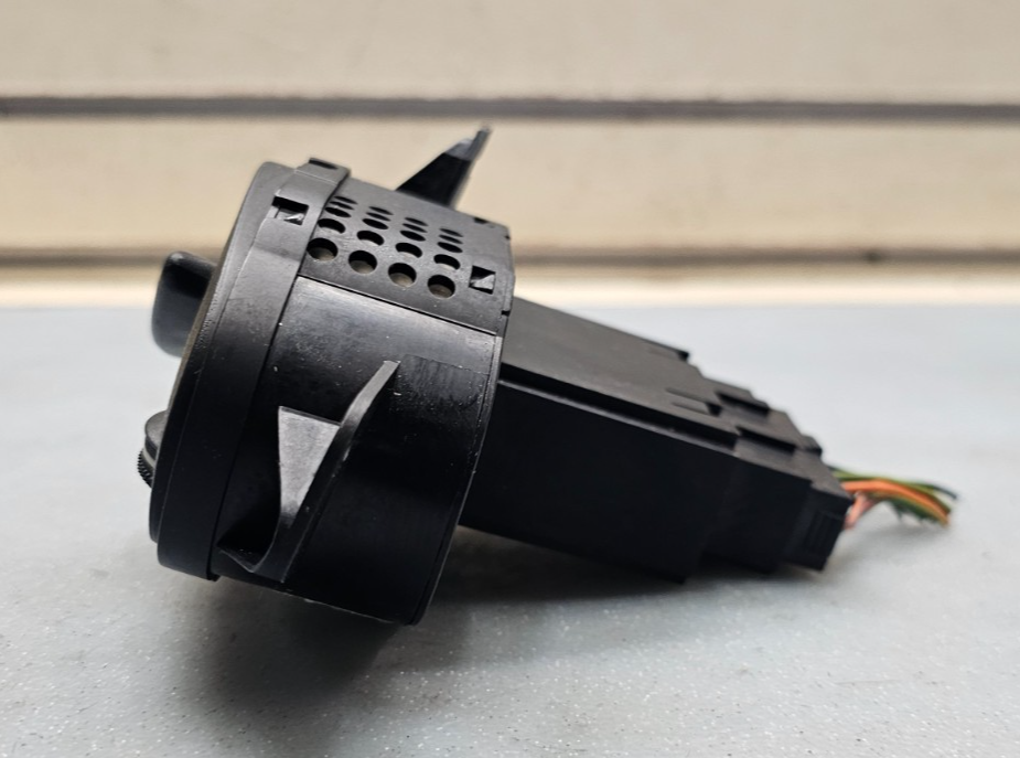 🔥04-07 Focus Dash Headlight Lamp Control Switch Head Fog Light Switch Black