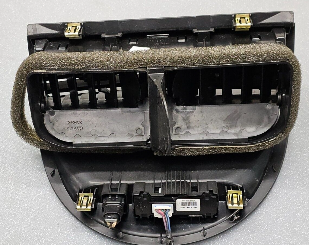 07-09 Saturn Aura Dash Air Vent Grille Heater Conditioning Assembly Bezel BLACK