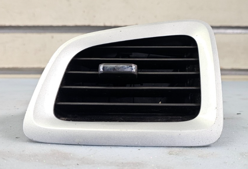🔥10-17 TERRAIN DASH RIGHT PASSENGER AC HVAC Outer AIR VENT HEATER TRIM SILVER