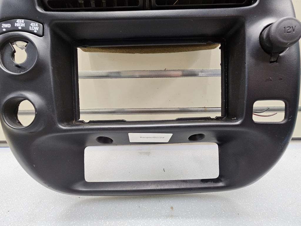 🔥95-10 Ranger EXPLORER Radio Center Dash Trim Bezel 4x4 /Fog BLACK AIR VENTS B2